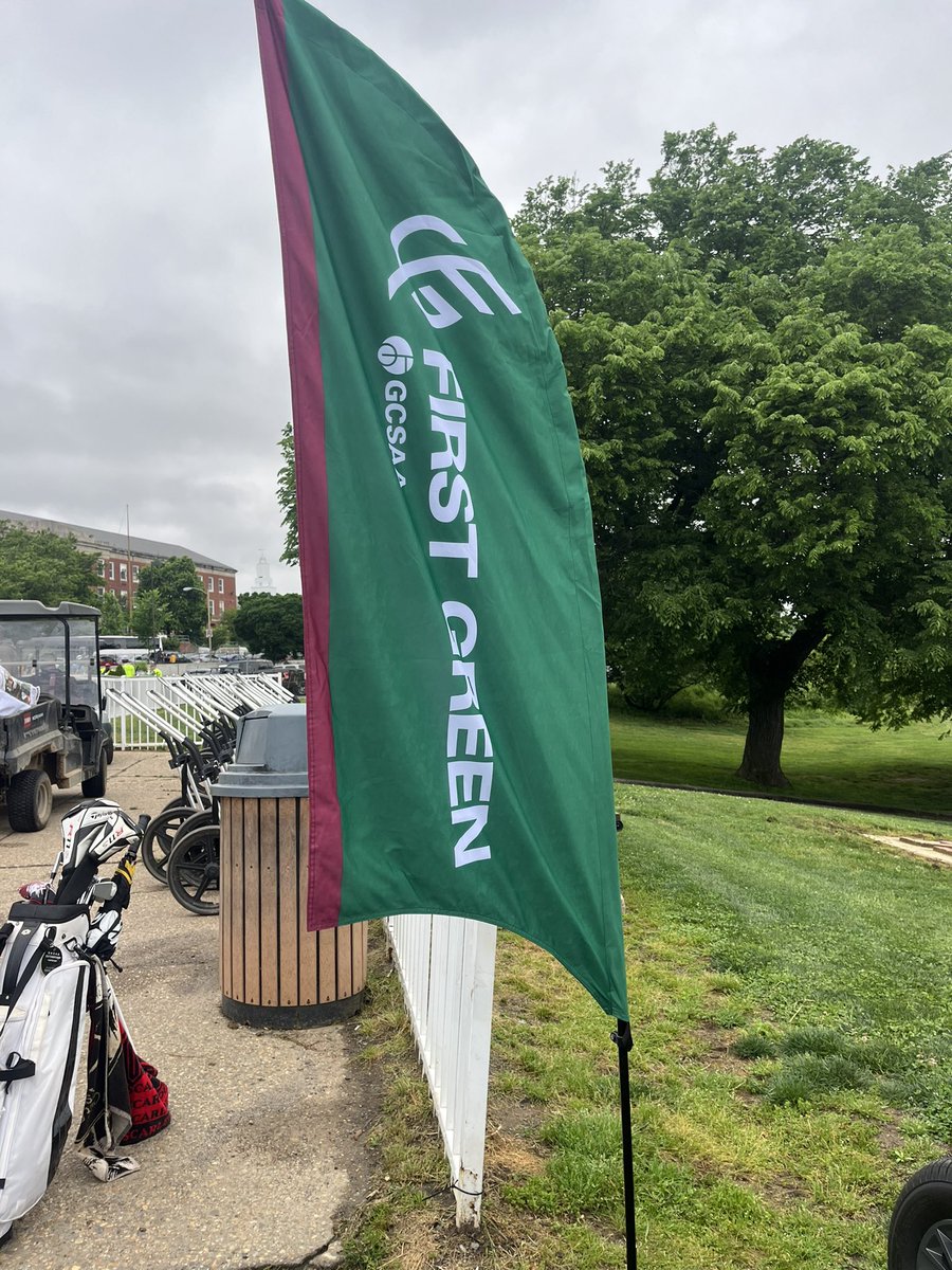 Last morning of #NationalGolfDay at Langston Golf Course. @TheFirstGreen was a little raining but great group. The community service project turned out beautiful.