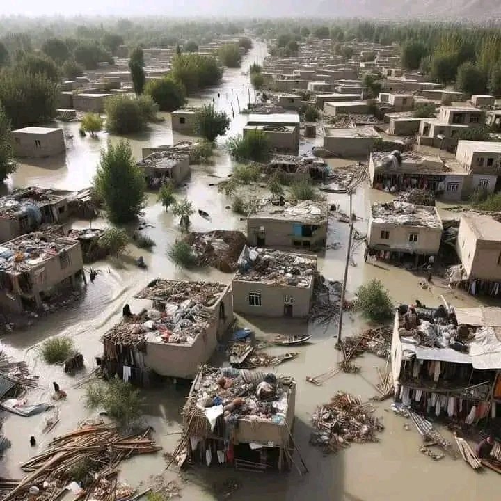 Hundreds of houses were destroyed due to today's floods in some districts and central part of Baghlan. No one can say anything about the exact number of personal casualties so far. May the Lord of the worlds have mercy on all our countrymen including our Baghlanis. 🤲