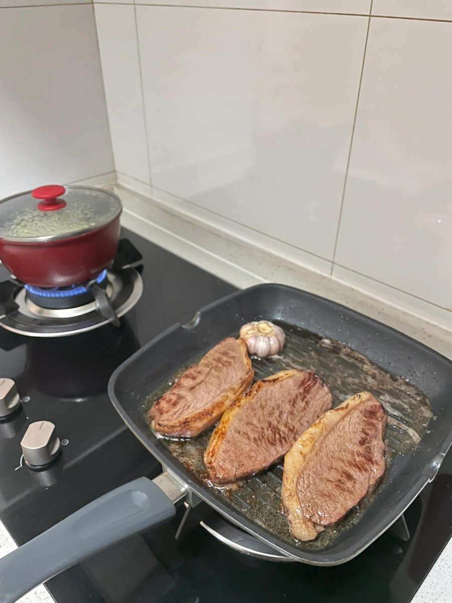 johnxtren's tweet image. Taking a break from the chaos with a delicious meal.