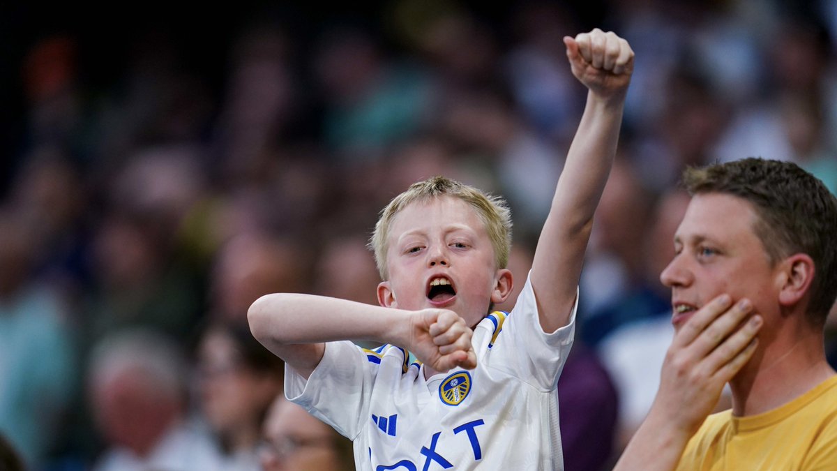 👏 Thank you to the 6,440 fans who joined us at the Etihad tonight and for your amazing support as always! #FAYouthCup