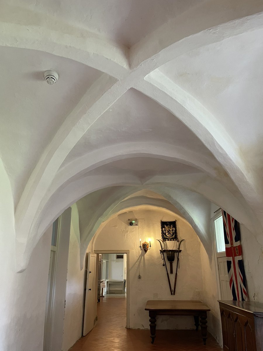 It's often over looked how ancient Picton Castle actually is: built around 1315 it is over 700 years old. This ageless beauty retains its medieval heart nestled quietly within the georgian spendlour 😊 #discoverpicton #medieval  #heritage