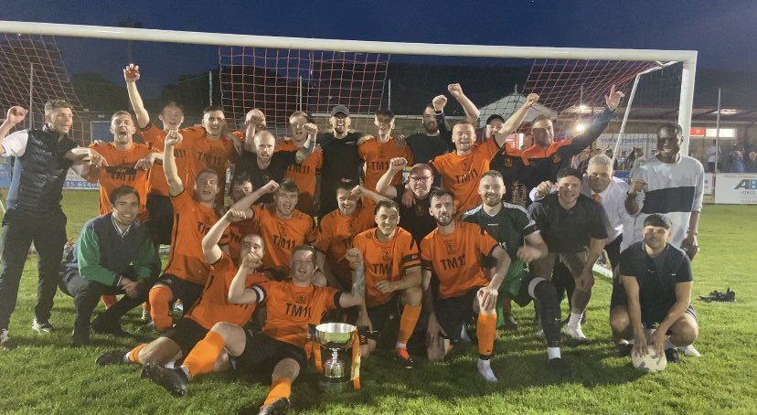 They’ve done the double!! 🏆 Oxenhope beat Silsden on penalties to win the Keighley Cup!! 🧡🖤 #UpTheOx