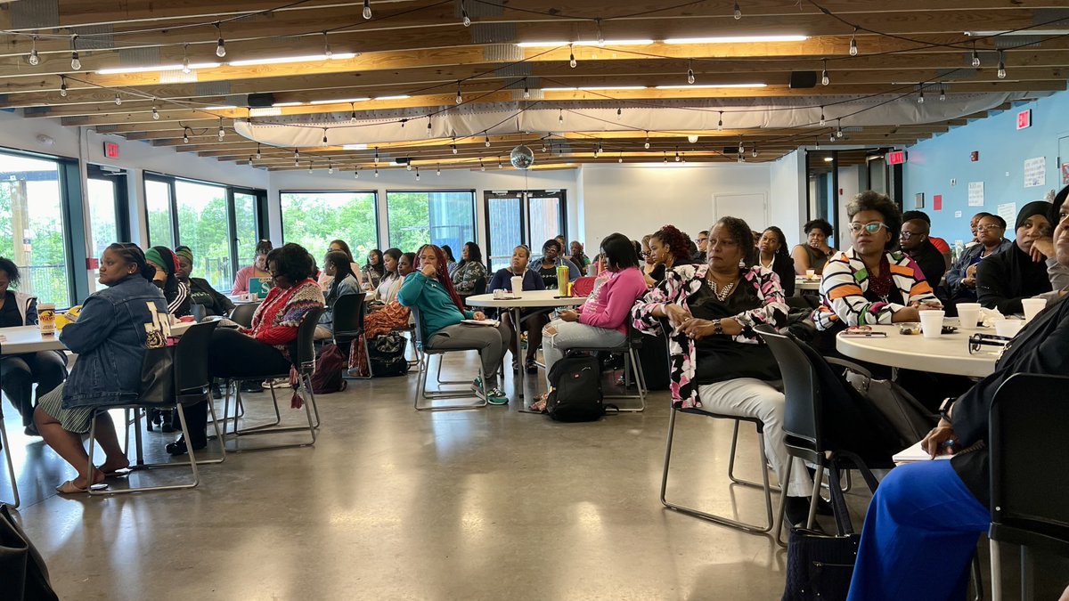 It was wonderful to join principals, assistant principals, and central office leaders at the Black Women Leaders' Think Tank Museum. The inspiring artwork on the walls and the stories and feedback shared by our esteemed leaders made for a truly enriching experience. #PHLED