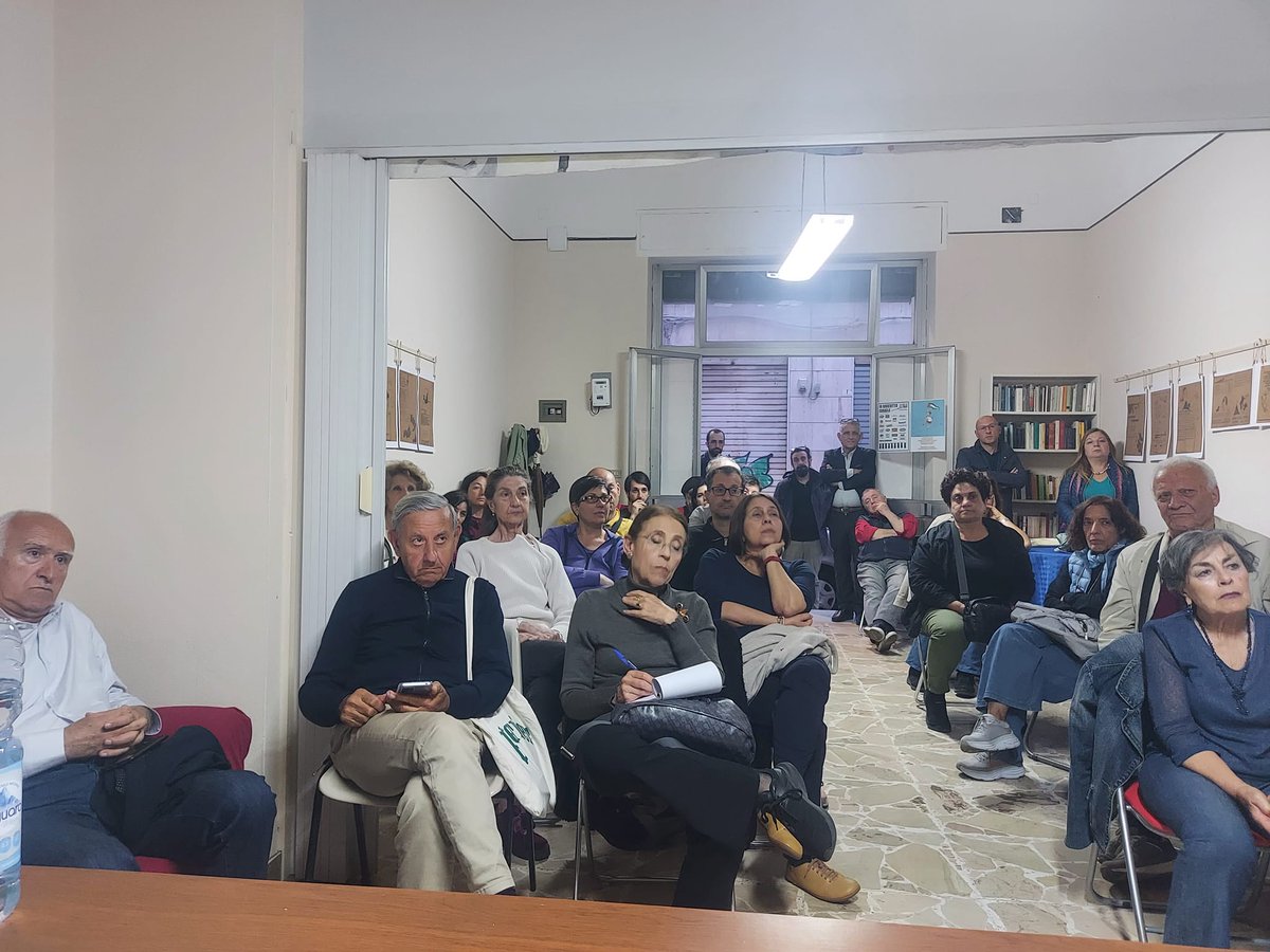 Grande partecipazione e attenzione all'assemblea sulla #sanità all'associazione Olga Benario.
#Catania #salviamoSSN 
@GIMBE @Cartabellotta