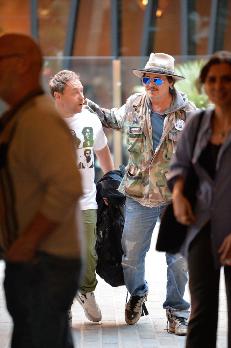 New HQs! 😊 Johnny Depp with Stephen Graham leaving WB Studios in London! 😁🥰❤️ #JohnnyDepp #JohnnyDeppIsLoved #JohnnyDeppIsABeautifulSoul