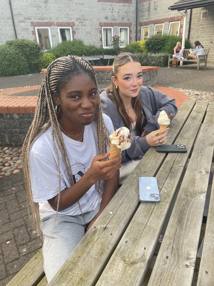 Ice creams on a sunny Friday evening #SouthfieldMemories #MillfieldPastoral