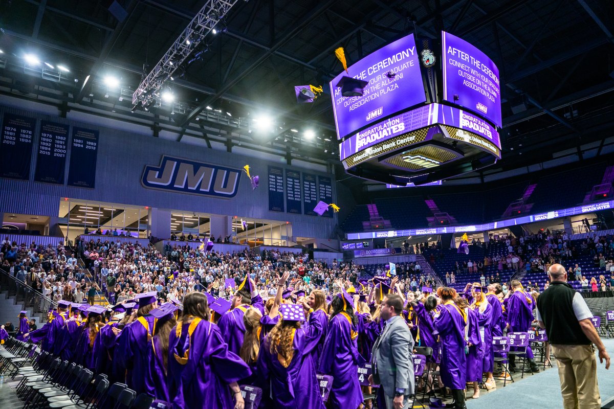 'tis the grad season. Congrats to our grads in JMU's College of Science and Mathematics, @JMUCAL and JMU's Honors College!