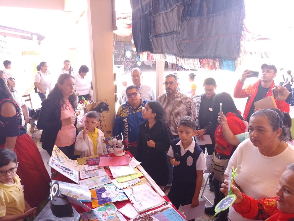 10/05/2024. Lanzamiento de la gran misión "Viva Venezuela, mi Escuela Querida". Escuela anfitriona: Pbro Dr José Amando Pérez.   Michelena Estado Táchira