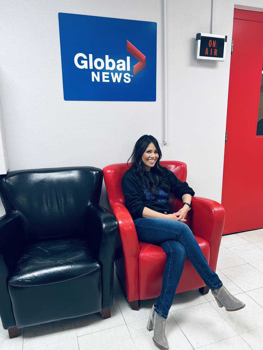 The best part of having media availabilities is seeing familiar faces. #yegpr This morning @ctvedmonton with @KimWynnCTV was like coming home. @MinDhariwal @GlobalEdmonton Love catching up and mad love for local news. It's important work. #yegmedia #AsianHeritageMonth