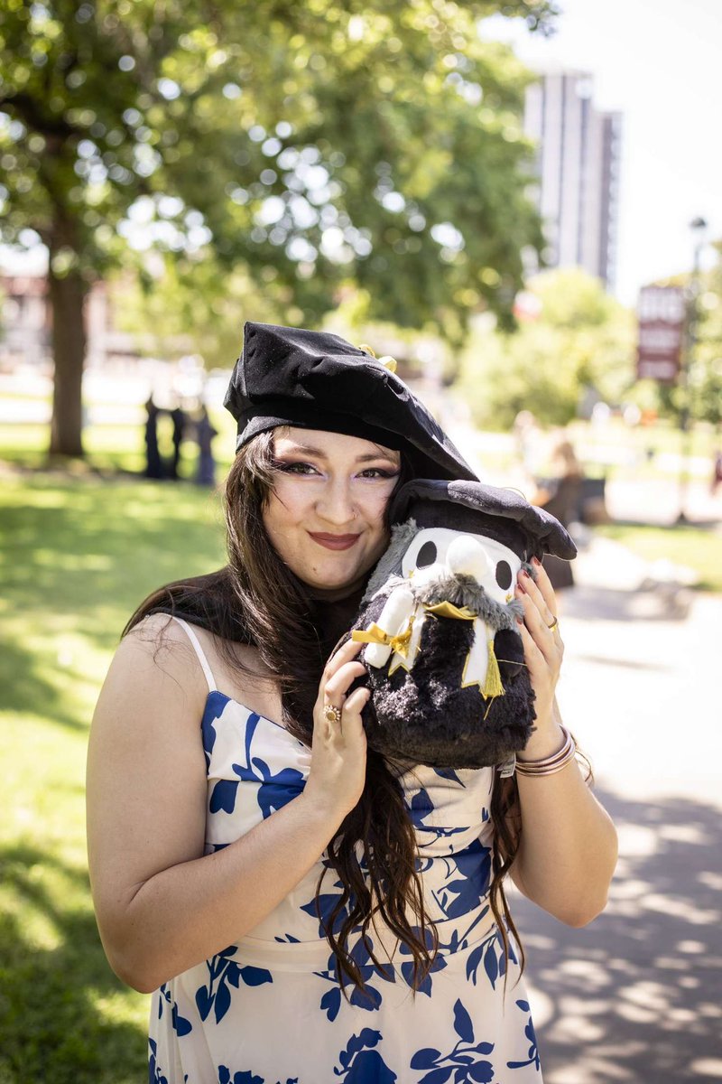 me and my bestie got our Masters today👩🏻‍🎨🎓 @squishable