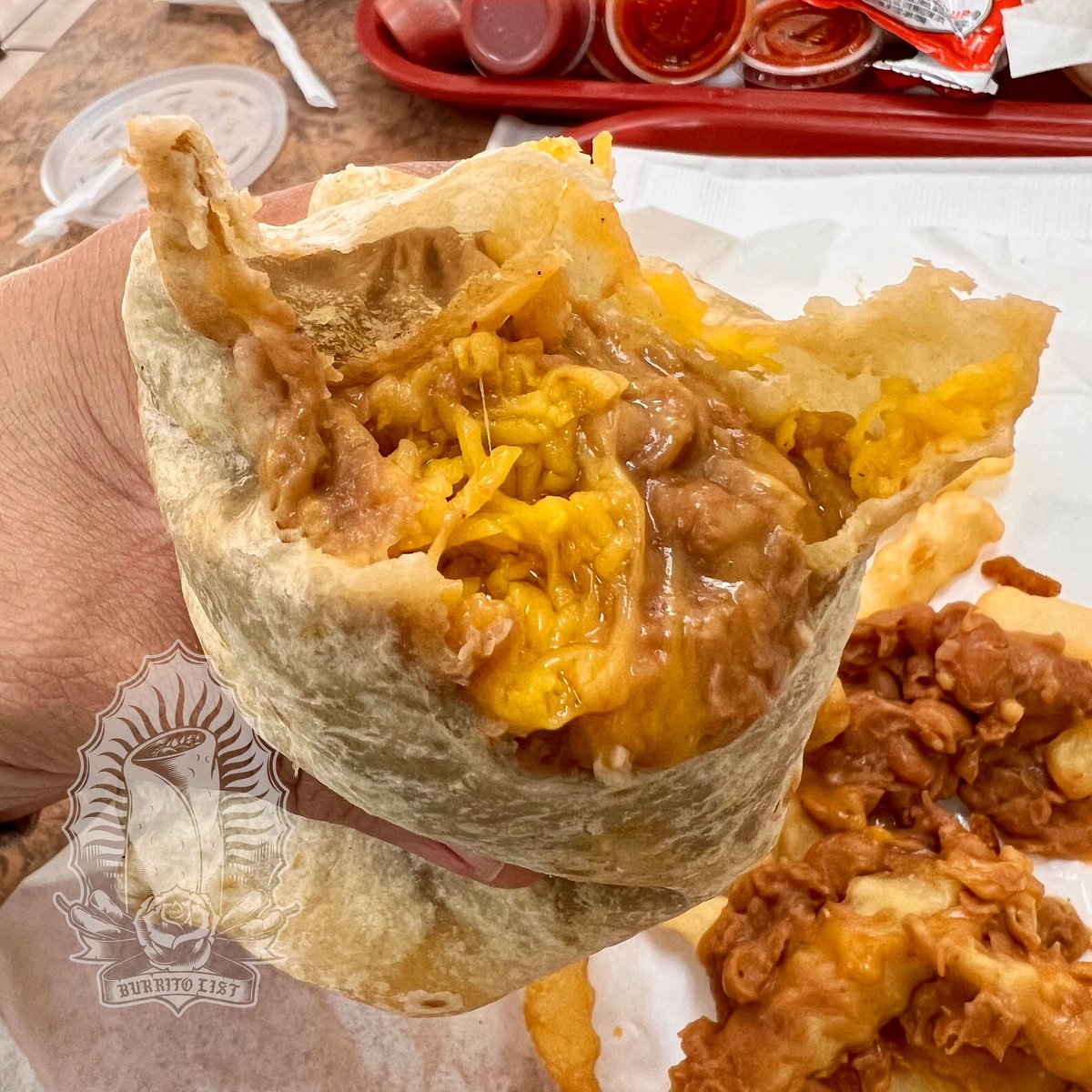 BurritoList's tweet photo. Nothing beats burrito hangs with the homies! I’ve been craving a Tony’s bean &amp; cheeser for a long long time!

📱@tonysmexicanfood
🌯Bean &amp; Cheese Burrito
📍Tony’s Mexican Food

#BurritoList #burrito #burritos #californiaburrito #breakfastburrito https://t.co/QpLnv8mbLx