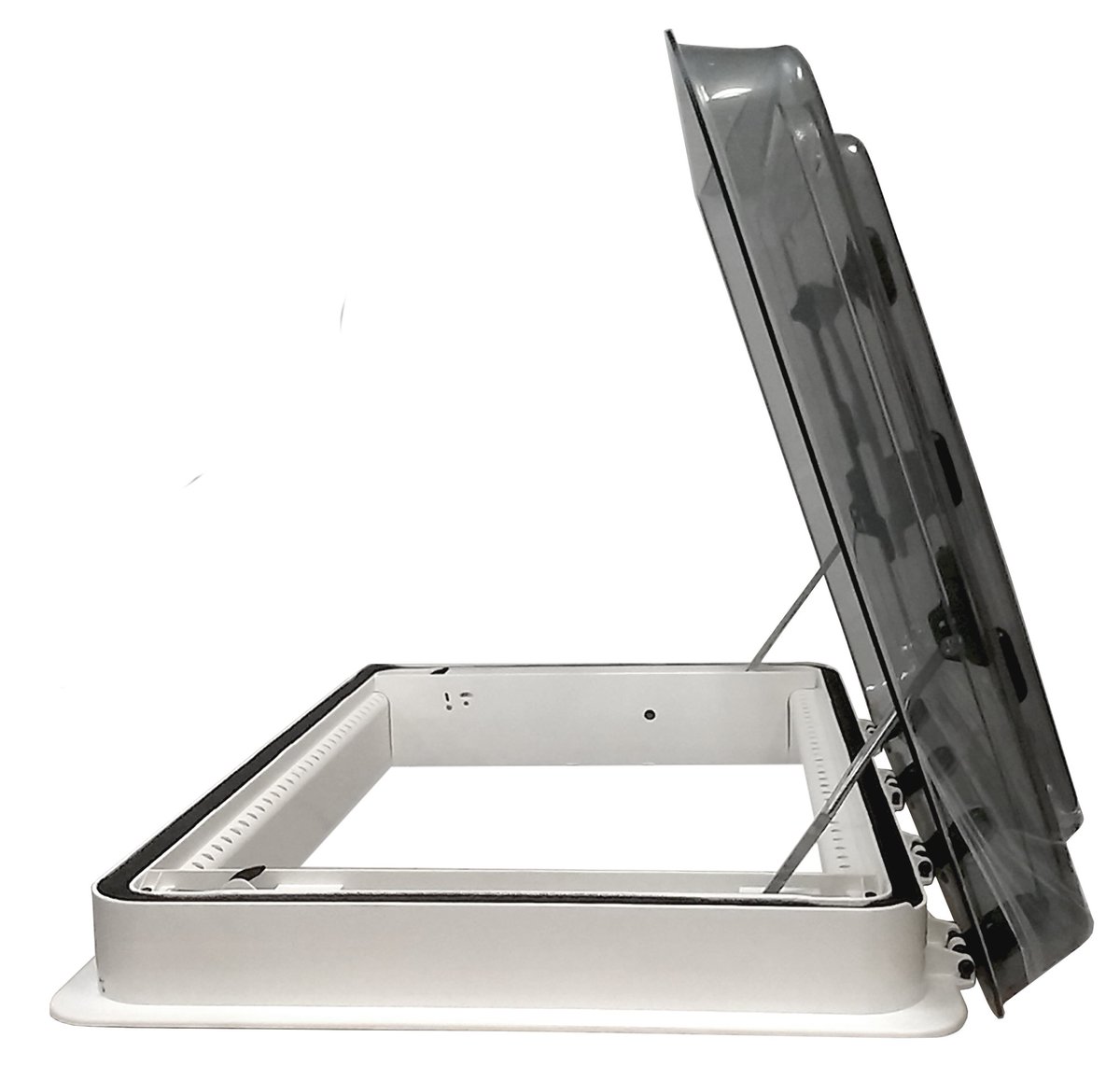 ternoverland's tweet image. The Arctic Tern Electric Roof Hatch Features:
-Dual-pane acrylic with ventilation
-Bosch Drive Motor
-Remote control &amp;amp; Rain Sensor (on Deluxe Model)
-Equipped with a blind, screen &amp;amp; bright white LEDs, it's the ultimate roof hatch for your adventure rig! 
#roofhatch #overlandbuild
