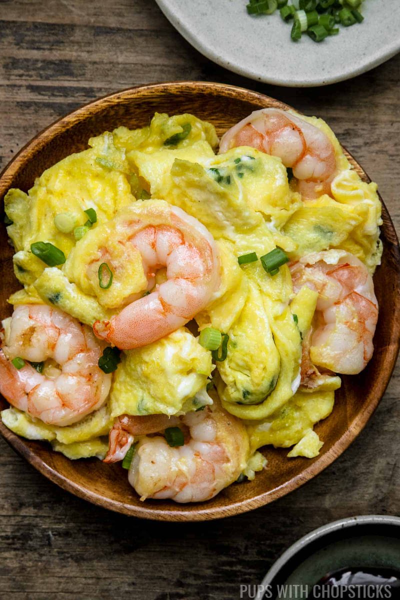 Chinese Scrambled Eggs and Shrimp
Recipe: pupswithchopsticks.com/chinese-scramb…
#foodie #Nomnom #asianrecipes #asianfood