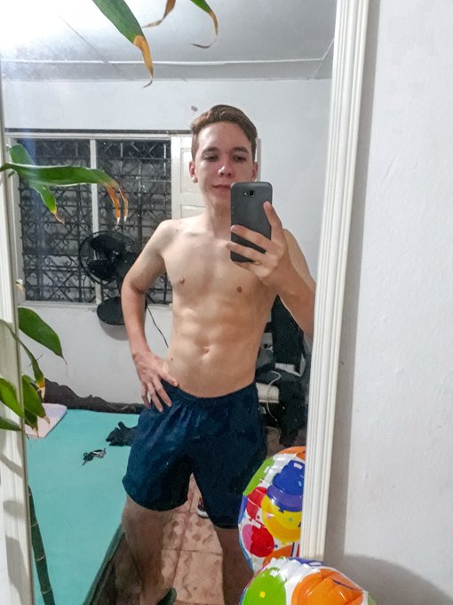 1 pic. Me dicen “ Tu no sabes lo que es ser flaco”. Mi amor yo siempre he sido flaco, luego subir de