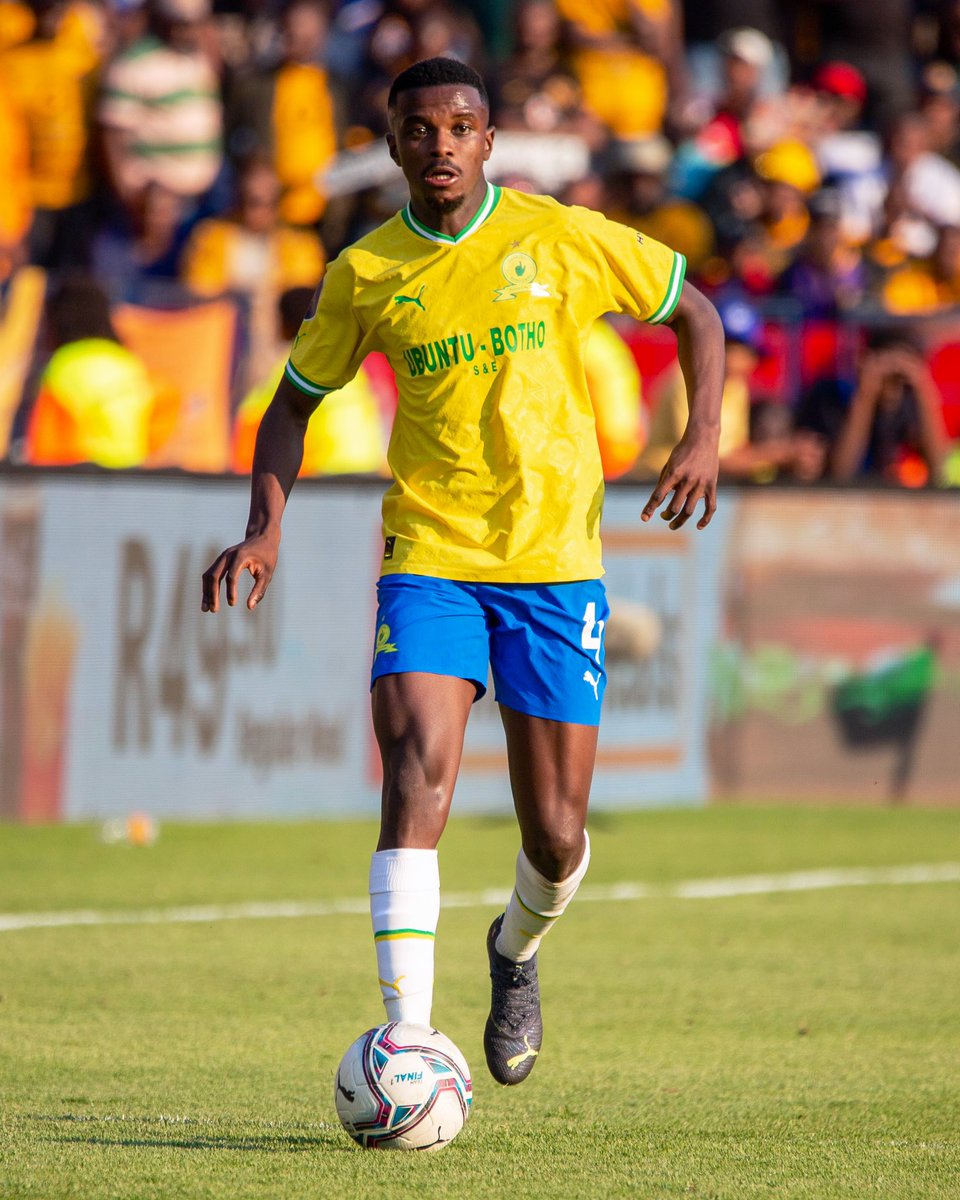 Al Ahly is currently engaged in discussions with Sundowns & representatives of Teboho Mokoena in attempt to acquire him. This development may potentially reshape the dynamics of our upcoming games & competitions.Let us keep a watchful eye

#Sundowns #DStvPrem #NedbankCup #CAFCL