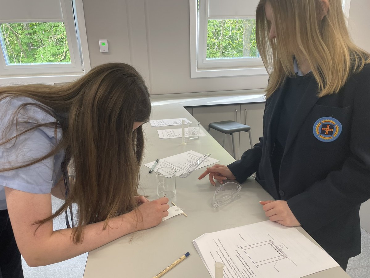 A bit of chromatography in our new labs to finish off the week for Year 10. Happy Friday! 👩‍🔬👨‍🔬🧪 <a href="/stlcsdurham/">St Leonard's Catholic School Durham</a>