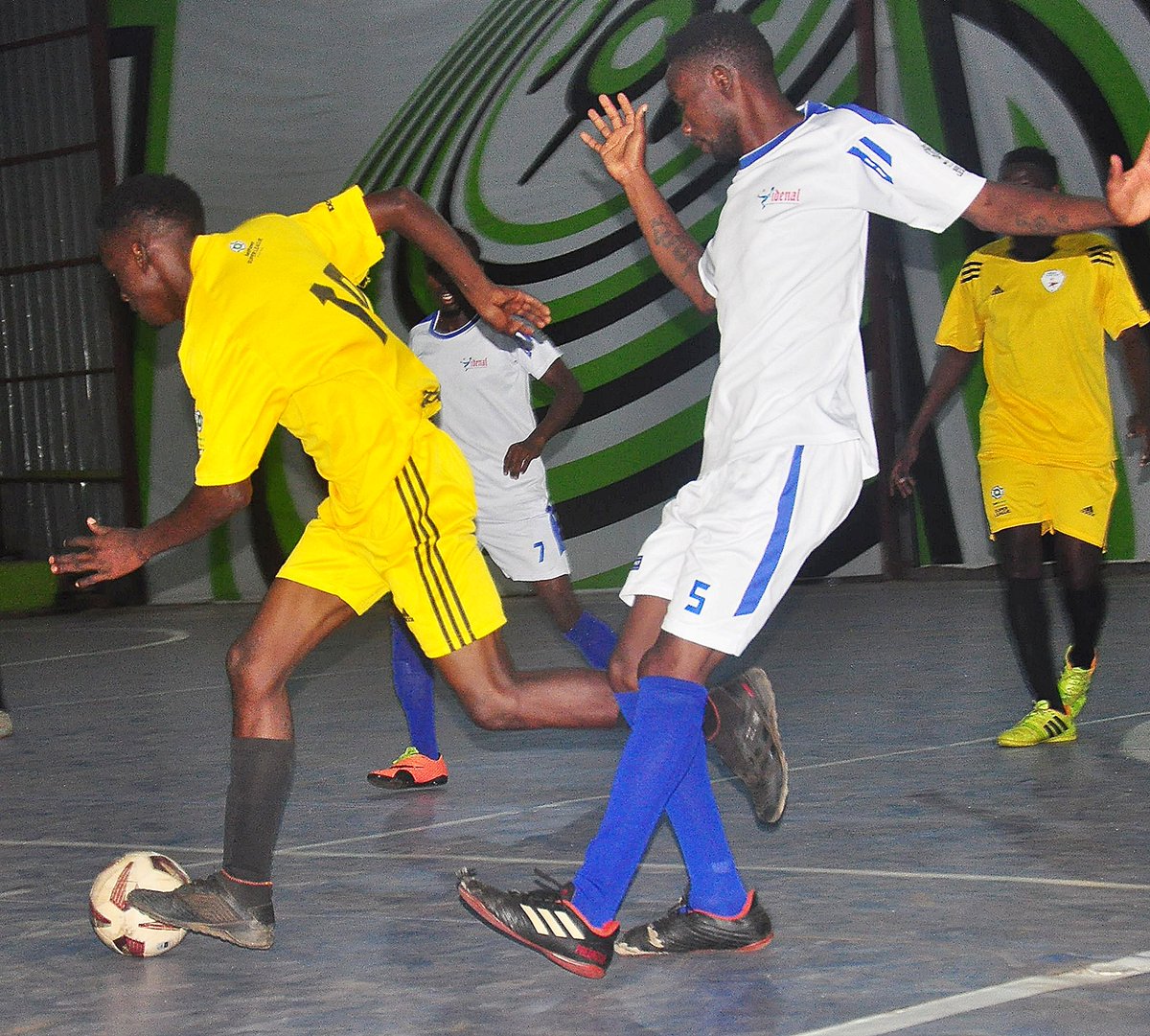 FutsalSuperLg's tweet photo. Halftime' 

Aidenal lead comfortably at the break 

Aidenal 3-0 Kawempe 

#AIDKAW https://t.co/BVLS0dTkYL