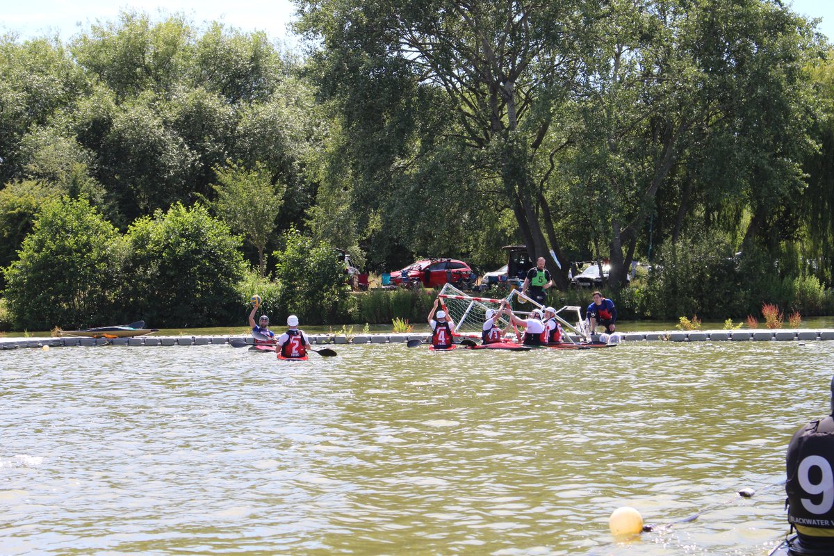 Warm weekend ahead for Viking A at their first National Division 1 Tournament of the Season🖖

Follow our games: cpt.kayakers.nl/Team?id=01e012… #CanoePolo #KayakPolo #Kayaking

Featured Images 📷 National Division 1 - Nottingham - July 2022