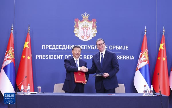 China ziet met bezoek aan Servië en Hongarije kansen om invloedssfeer te vergroten in een verdeeld Europa. Kiezen deze landen voor BRICS? boonknopers.substack.com/p/weekly-2-ser… #china #geopolitiek #brics #europa