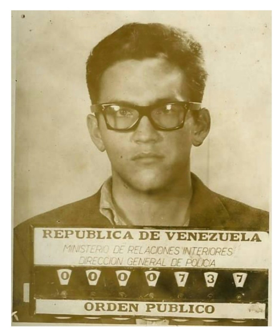 mpj1952's tweet photo. @GhittelmanG Juan Carlos Parisca, tío materno de la Sra Machado Parisca, guerrillero del frente N°31 de las #FALN. No es de extrañar que esa señora admirara, y siga admirando, tanto a alias Santos Yorme como a todos sus secuaces.
No hay pero ciego que el que no quiere ver. https://t.co/GTqPQQwj6s