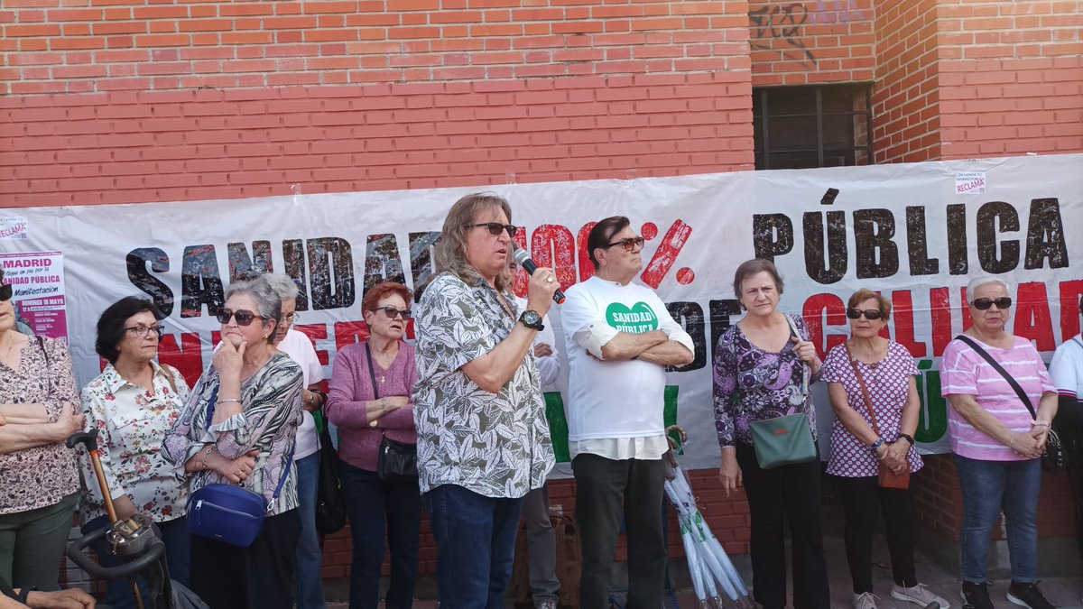 🏥Tarde en defensa de la #SanidadPública madrileña y el pleno funcionamiento de sus centros de atención primaria. 👉🏻Acto organizado por la plataforma @FuenlaXPublico en el Centro de AP de El Naranjo. #Fuenlabrada #AtenciónPrimaria