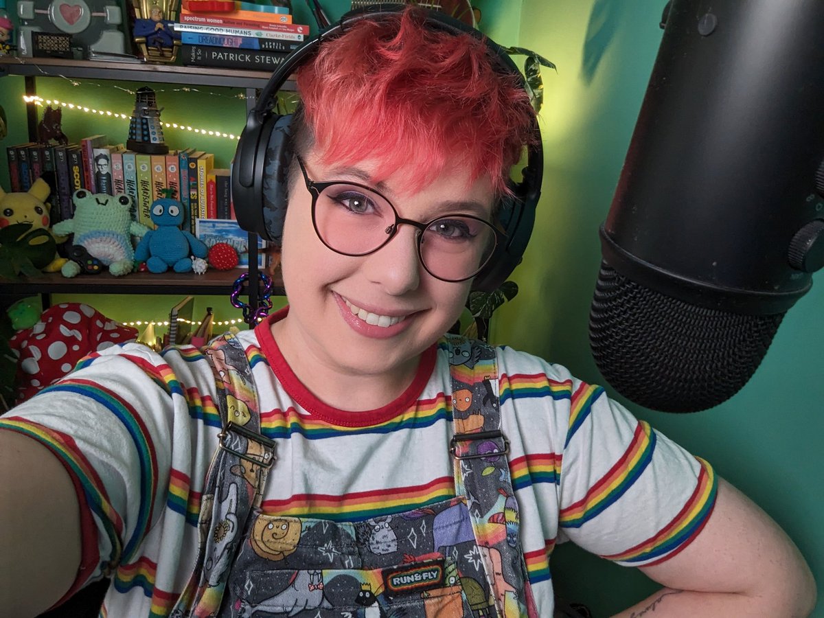 Wanna say a MAHOOSIVE thank you to everyone who joined my fundraising Celeste stream tonight! ✨ We're £410 into my £1000 goal, and every bit of it will help support better mental health in games. 💚 See you next week, after I've climbed ANOTHER mountain. 💪