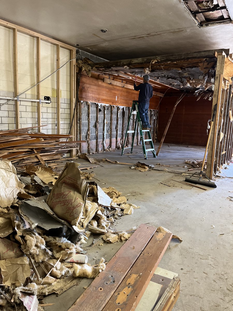And now the work BEGINS on our new Hastings Mission Avenue Thrift Store at 115 S Elm, so we can serve our community even better! crossroadsmission.com/thrift-stores/ #CrossroadsMissionAvenue #MissionAvenueThrift #HastingsNebraska #ComingSoon