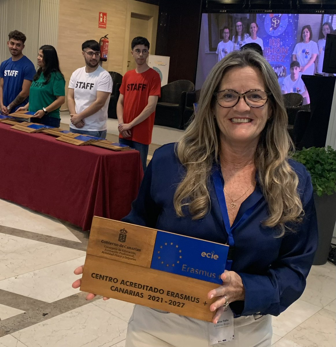 Presente en las Jornadas de Internacionalización “Feria Canarias se Mueve” <a href="/OPEECanarias/">OPEEC</a> disfrutando de un encuentro con docentes de diversos países europeos, reunidos para generar sinergias. Recibimos el reconocimiento como centro Acreditado <a href="/EUErasmusPlus/">Erasmus+</a> 
<a href="/sepiegob/">SEPIE</a>