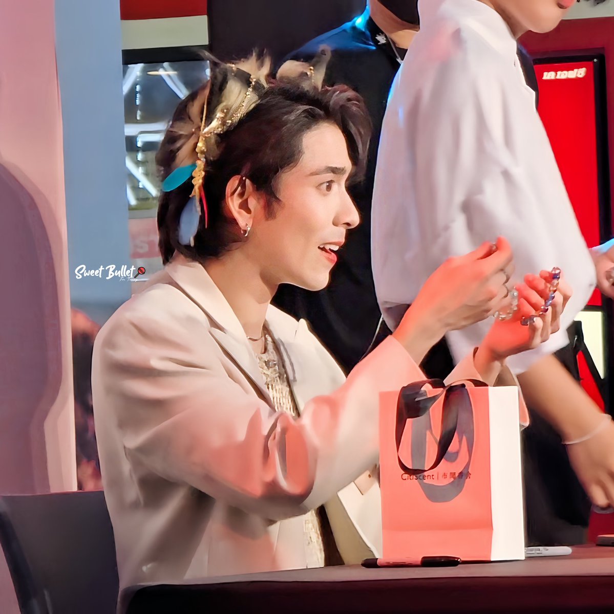 SweetbulletTM's tweet photo. 📸แมวเหมียวทอมจอมซน...จาน่ารักเกินปุยมุ้ยยยยค้าบบบ~😺😻😽💖

@tommysittichok 🥰🌻💚
#TommyMrSeaShowcase
#tommysittichok #StarMee https://t.co/fHxfyLql2u