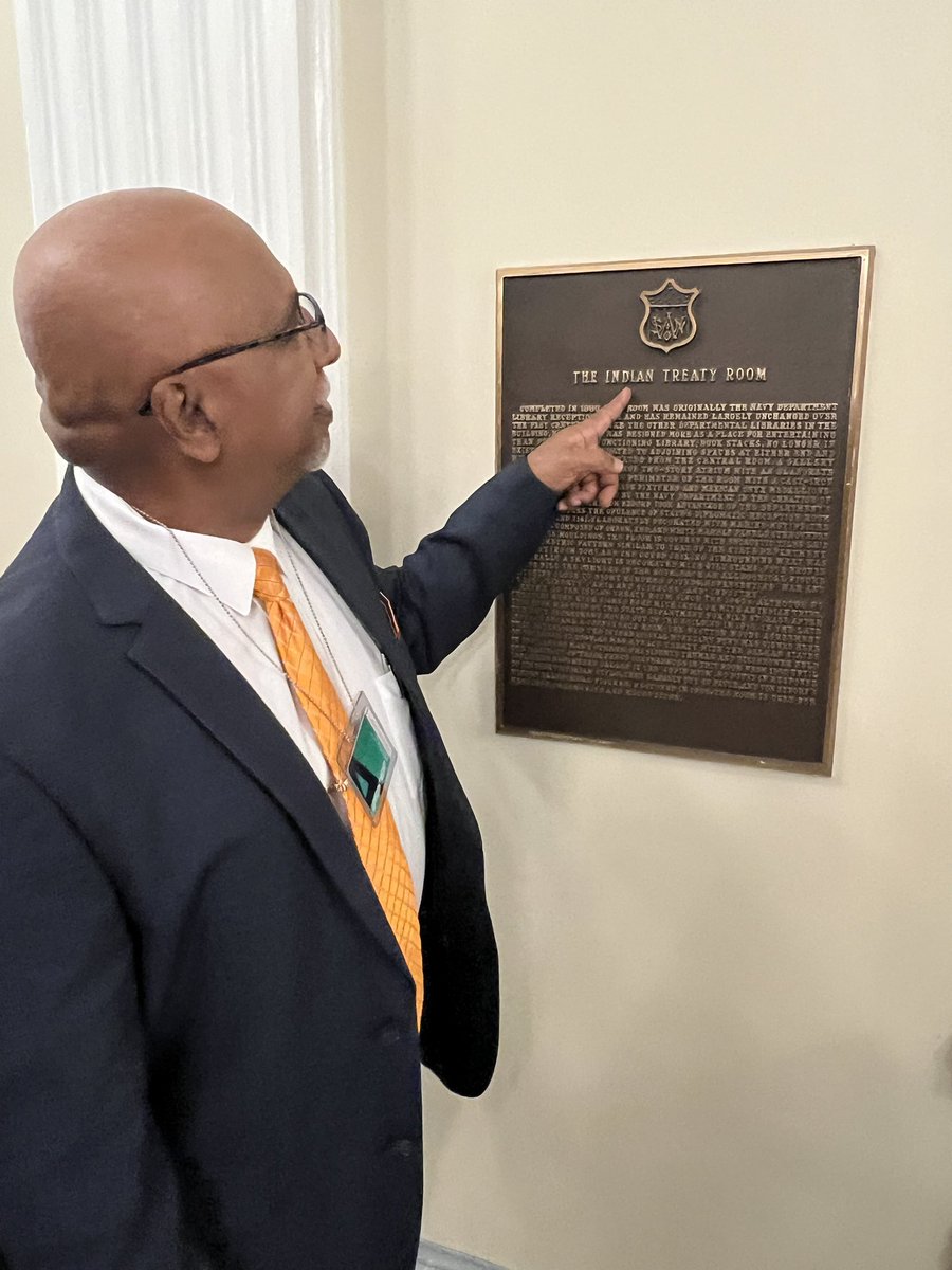 Currently at the Whitehouse Initiative on recognizing & Honoring Black Educators for advancing DEI in what we do on a daily basis @pgcps @PgcpsScience @PGCPSCurriculum @ WHBlackInitiative @OPLLpgcps @LibbyKara