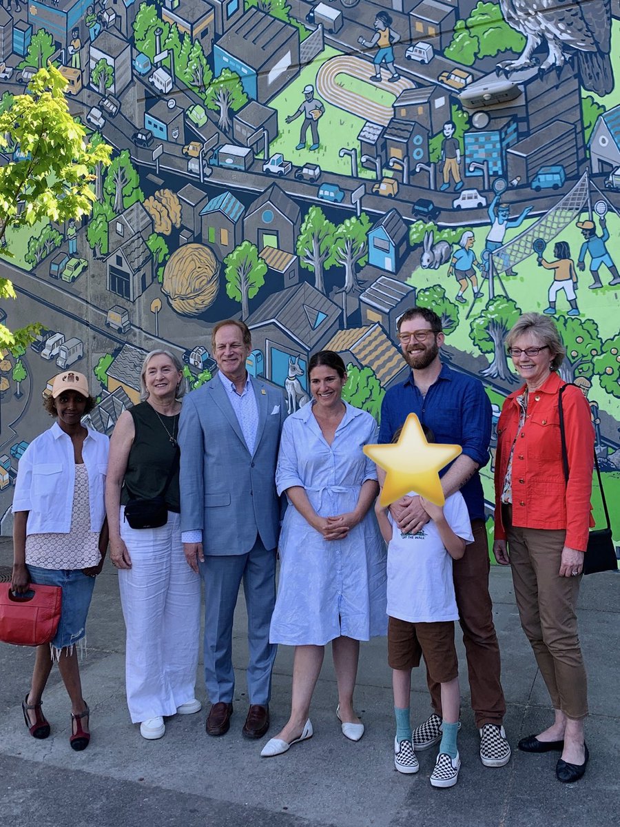 I had a great time at the unveiling of the “Where’s Walnut Creek” mural at the Tice Valley Gym yesterday! This project has been years in the making. Seeing such a wonderful celebration of the Walnut Creek community and arts scene was inspiring.