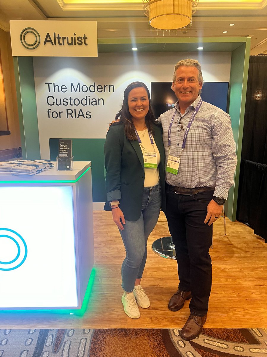 There’s still time to swing by the Altruist booth if you’re at @NAPFA Spring. Our team would love to chat, come say hi. 👋