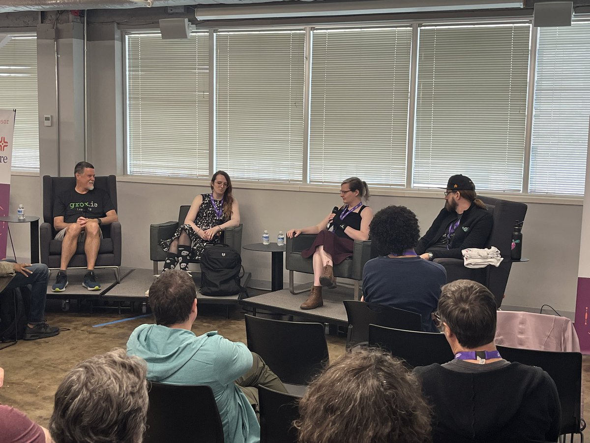 takasehideki's tweet image. .@BeamRadio1 recording happens at #GigCityElixir #myelixirstatus