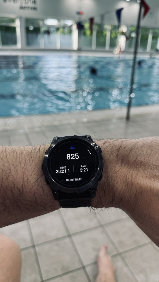 825 m 🏊‍♂️ @GarminFitness