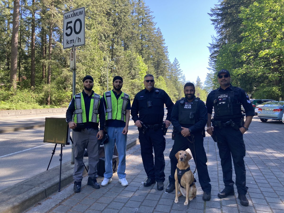 #FeelGoodFriday So great working with @deltapolice Speed Watch volunteers & @DPDTraffic @icbc When you drive at safer speeds, you can prevent crashes & protect the lives of all road users in BC. 🙏 #SlowDown #NoNeedForSpeed