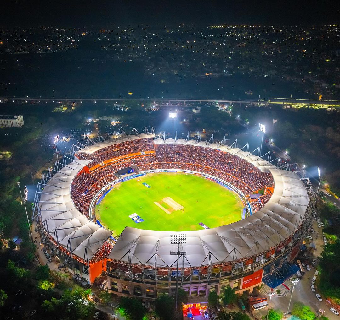 Home Of Sunrisers Hyderabad 🧡 
Rajiv Gandhi international cricket stadium 🏟️ 
📸: Ashwin.explorer