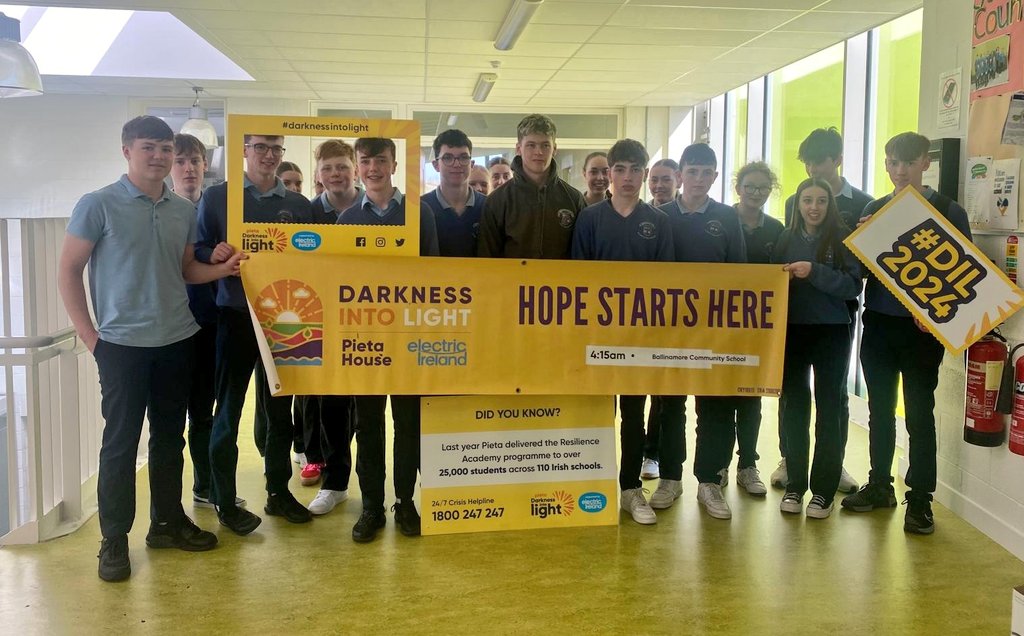 Join us as we come together as a community to welcome in the most important sunrise of the year later. We commence at 4.15am 💛 #darknessintolight #Leitrim #ballinamore