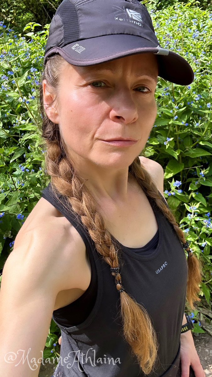 Very happy with My runs this week 🏃🏼‍♀️ Sunday - Coastal 15 miles ☀️ Wednesday - 1 hour of speed work Today - 1 hour in Mousehold Heath, with lots of hills, climbs, descents & logs to climb on 😆🪵🌳