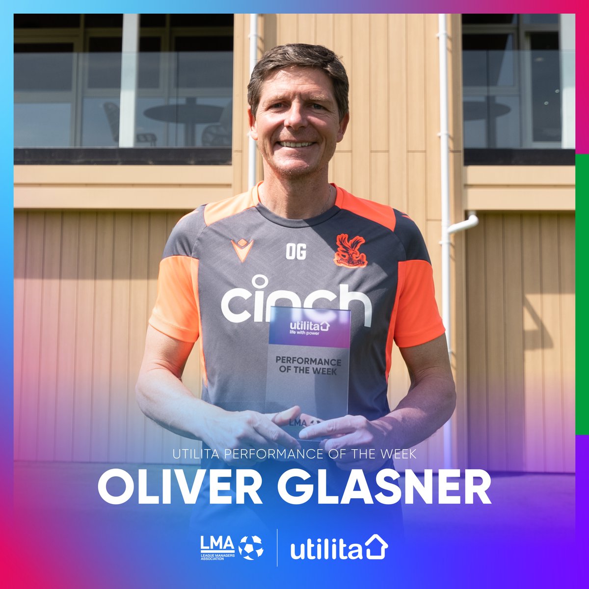 𝗨𝘁𝗶𝗹𝗶𝘁𝗮 𝗣𝗲𝗿𝗳𝗼𝗿𝗺𝗮𝗻𝗰𝗲 𝗼𝗳 𝘁𝗵𝗲 𝗪𝗲𝗲𝗸 🏆 Congratulations to @CPFC boss Oliver Glasner on winning the ‘Utilita Performance of the Week’ award. Palace beat Manchester United 4-0 at Selhurst Park! 👏 Voted by @LMA_Managers #CPFC