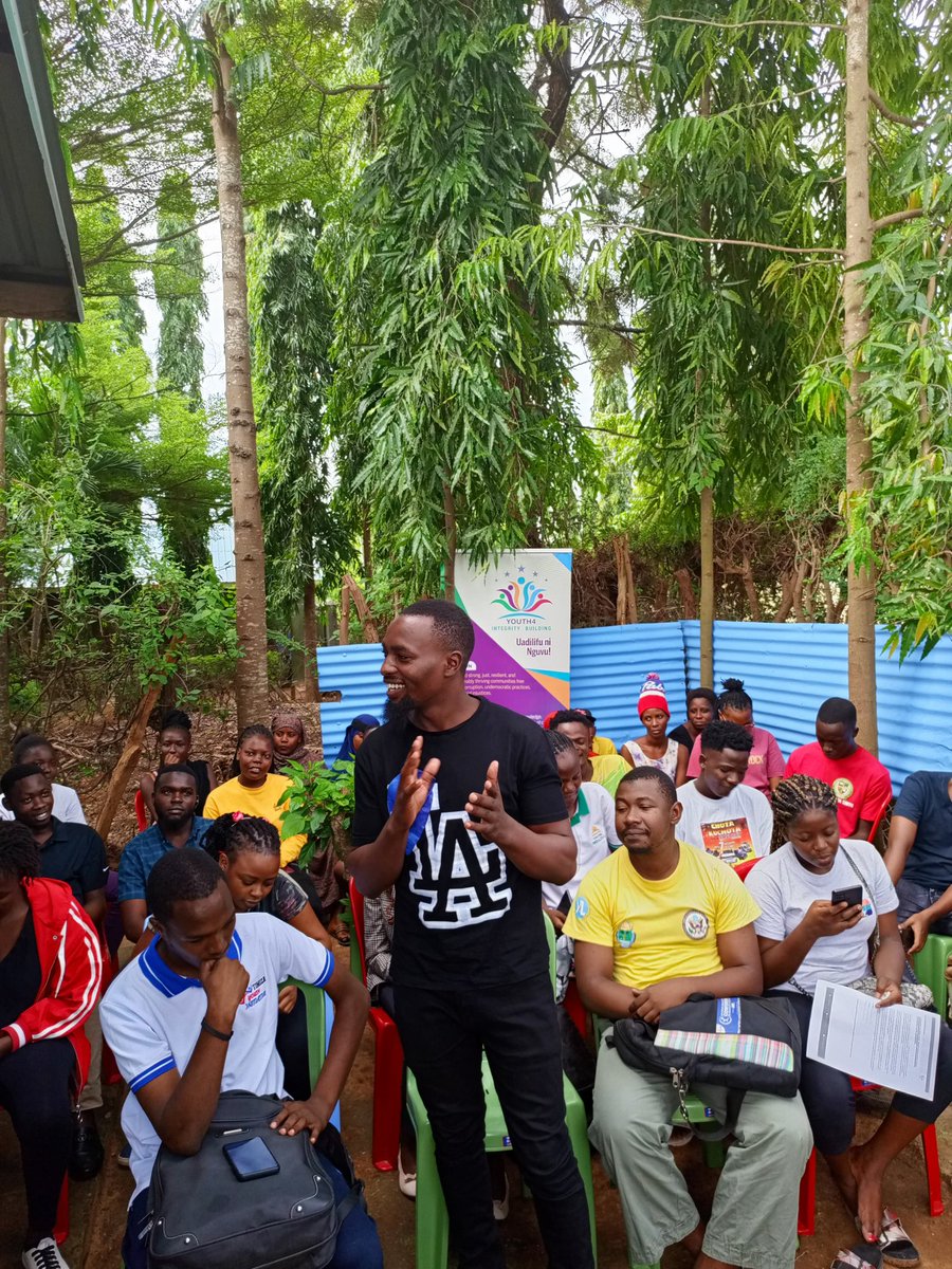 Today, it was my honor to join Youth4Integrity in commemorating National Tree Growing Day at Kwamwago Kilifi. The theme centered on Youth Dialogue, focusing on the reasons behind their reluctance to engage in civic rights. #NationalTreePlantingDay