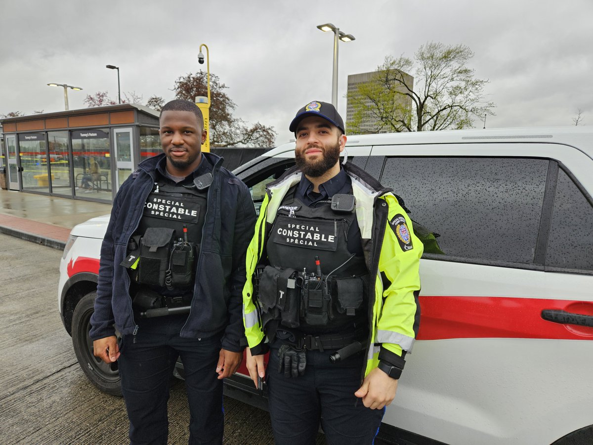 Last weekend, @OC_Transpo special constables Jesse and Abbas applied a life-saving tourniquet to control a major bleed after an adult woman sustained a serious leg injury and made her way to Tunney’s Pasture Station for help.  Amazing job applying the principles of #StopTheBleed!