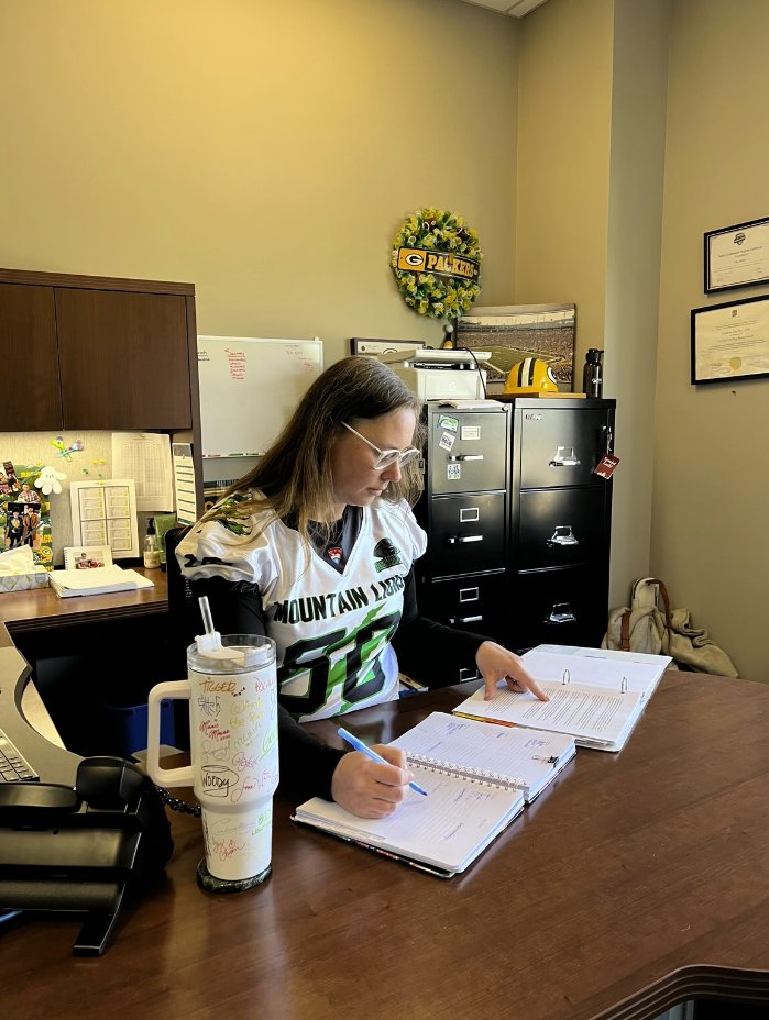 Parallel_Group's tweet image. From the boardroom to the bleachers, we've got Meg's back! 🙌🏈 Come out tomorrow as we rally around our Corporate HR Manager at her first football home game, sponsored by Parallel. Let's bring the energy and cheer her on to victory! 💥

 #MidwestMountainLions #TeamParallel