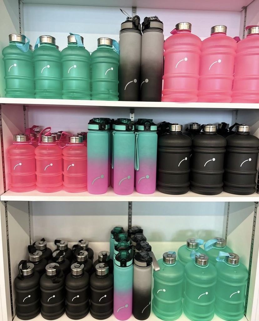 You may have seen these hitting the shelves at your local centre 😍 With a variety of styles, sizes and colours you can stay hydrated all day long with an Everyone Active water bottle. Grab yours today! #EveryoneActive #Water #WaterBottle #Hydration #Hydrated #StayHydrated