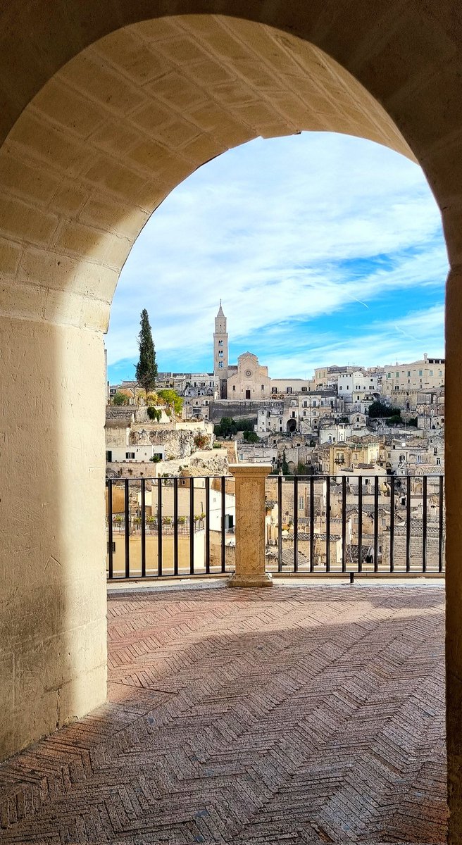 📍Matera • • #Matera #Basilicata #basilikata #basilicataturistica #Potenza #Lucania #Italia #Italie #Italy #picoftheday #LoveBasilicata #MateraInside #photography #art #beauty #UNESCO #basilicatastateofmind #igersmatera #igersbasilicata #igersitalia #DailyPhoto #Allphotograph