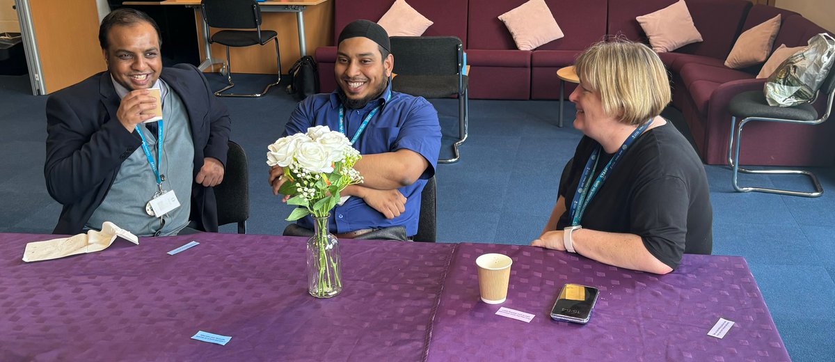 Thanks to everyone who attended our first Chai & Chat Staff Wellbeing event. Delicious chai ☕️ from @unlock_educate and thanks to @ChallneyGirlsPE @CHSG_Careers for helping with the set up. Lovely end to the week #staffwellbeing.