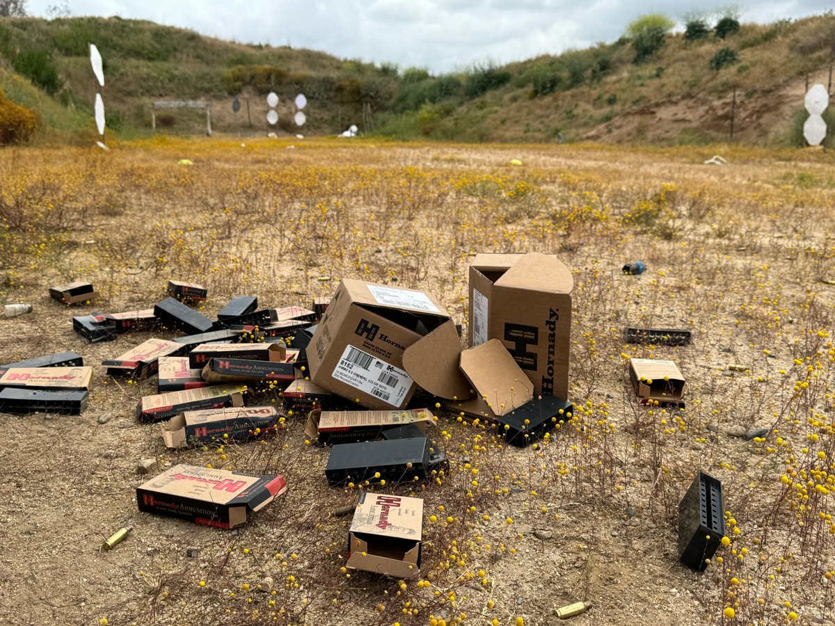 When you are training for something big , you empty AAAAAAALLLLL the boxes!!!

Any guesses on what Barry is training for?🤫 
.
.
#BarryDueck #DueckDefense #Hornady #SureFire #RangeTime