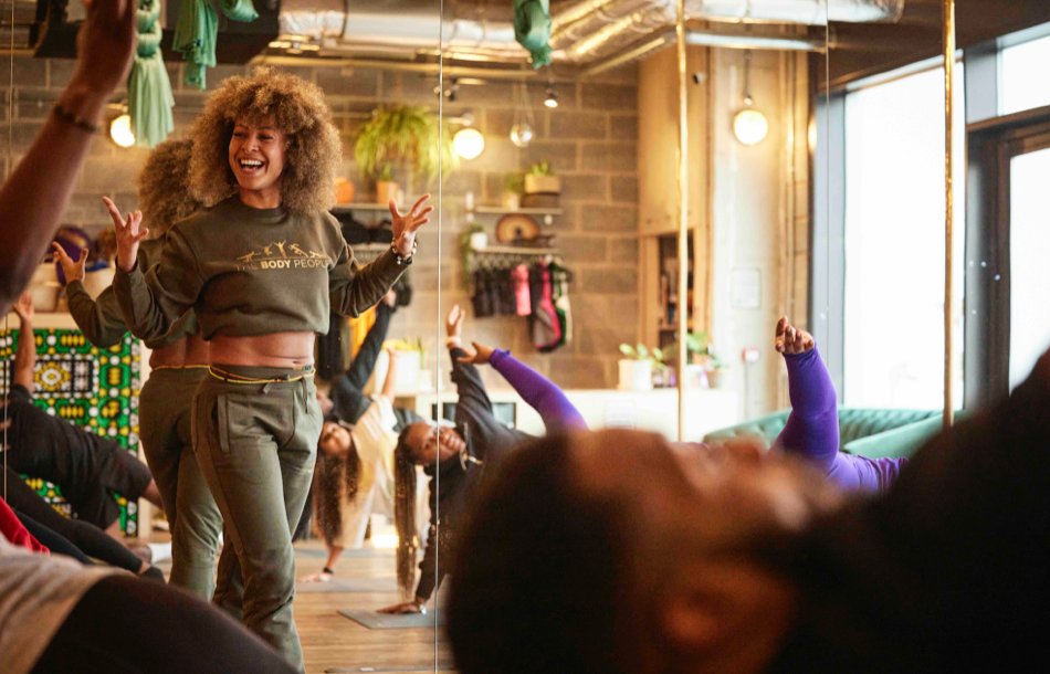 HAVING A CHAT WITH... CHLOE FROM @thebodypeopleuk! Take a look at our new article linked in bio to find out more about her business 💃New visitors can claim their first class for free using the code FREE1.