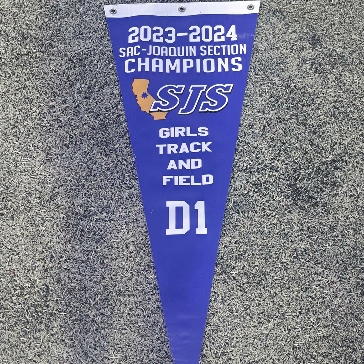 CoachButler25's tweet photo. @whitney__TF Girls win @cifsjs D1 Championship the 2nd straight year! So proud of these girls & coaching staff! @SacBee_JoeD #WhitneyDistance #WhitneyThrowers #WhitneyJumpSquad #WhitneyVaulters #WhitneyJumpers #WhitneySprinters #BackToBack #SectonChampions #WHSUnleashed π π https://t.co/l0XBZPoAdw