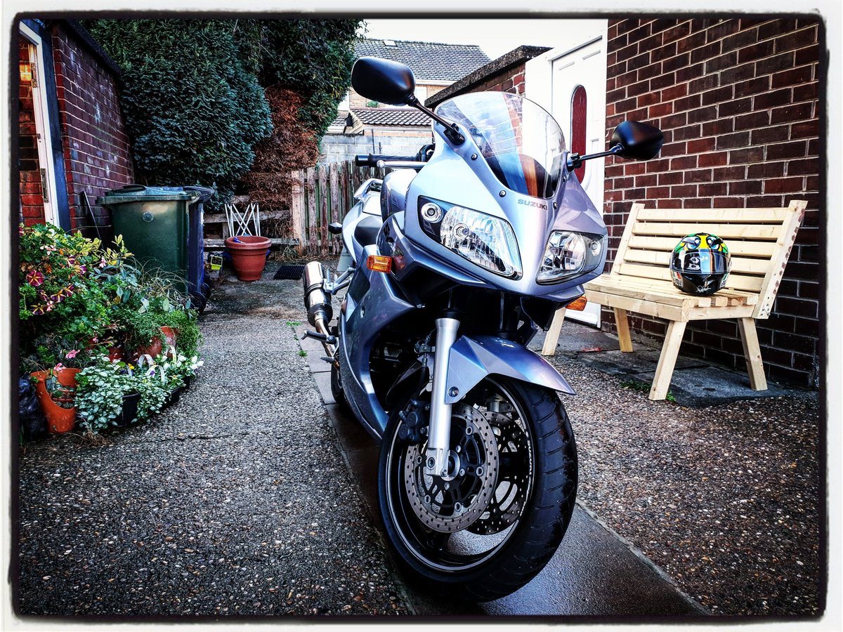 @ProBikeUK My first 'big bike'. '06 SV650S. #Suzuki #Motorcycle #FrontendFriday