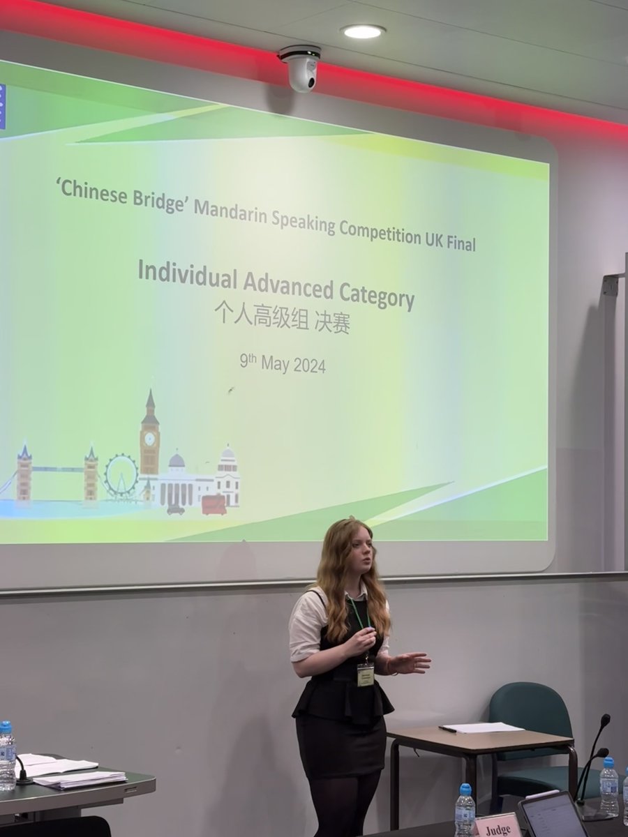 Huge congratulations to Nikita Y10 for winning the 2nd Prize at the 'Chinese Bridge' Speaking Competition. Our finalists Teni Y8 and Aleena Y12 also delivered amazing performances at SOAS, University of London. Proud of you all! @DartfordGS @MEP_Excellence @UCL_IOE_CI